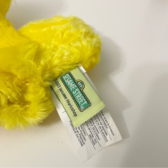 2003 Sesame Street Yellow Big Bird Hand Puppet Toy - Picture 6 of 13